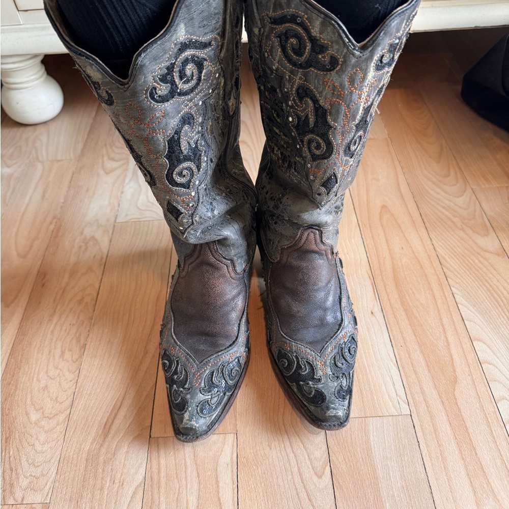 Corral Brown and Gray Embroidered Western Heeled Boots